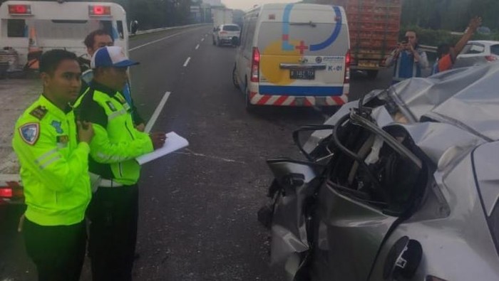 Polisi mengungkap kecepatan mobil Honda HR-V sebelum kecelakaan maut di Tol Jagorawi Km 34, Bogor. Kecepatan mobil tersebut diduga mencapai 130 km per jam. (dok Istimewa)