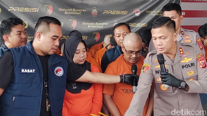 polisi tangkap pasutri di Cimahi yang edarkan ganja asal Aceh