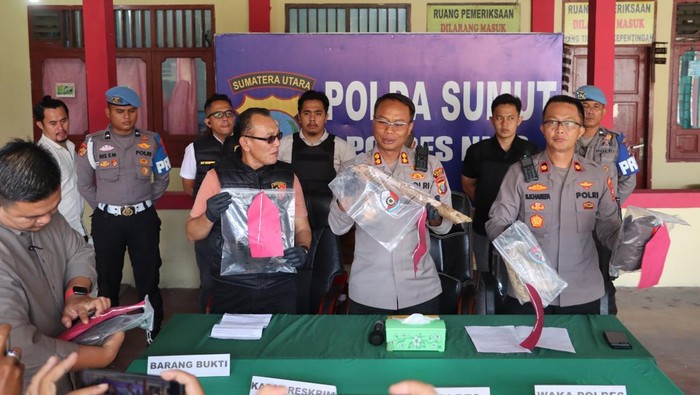 Polres Nias saat merilis kasus pembunuhan. (Foto: dok. Polres Nias)