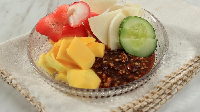 Rujak Buah, Indonesian Fruit Salad with Spicy Peanut Palm Sugar Sauce