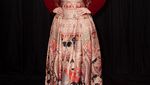 Lihat Deretan Foto Selebriti Cantik Saat Berbaju Batik