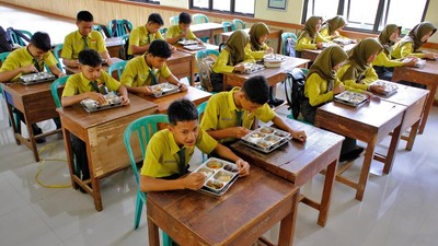 Siswa SMP Purworejo Bisa Pilih Menu di Layanan Gizi Gratis SPPG