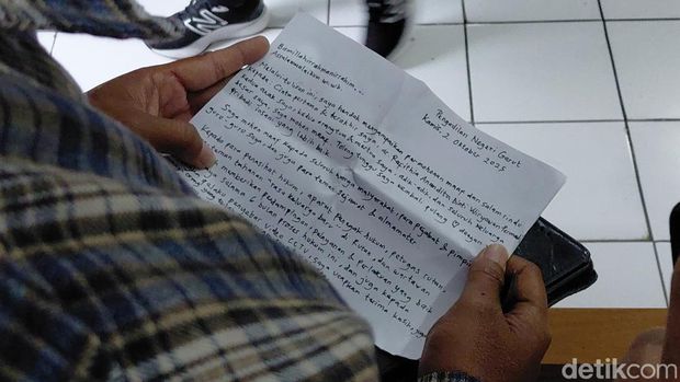 Surat yang ditulis dokter Iril