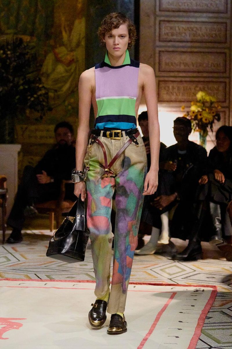 Versace Spring-Summer 2026, Koleksi Perdana Dario Vitale