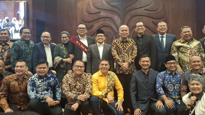 Ahmad Iman Sukri raih gelar doktor di UI (Sholihin/detikcom)