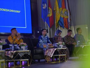 Anang dan Ashanty Beri Inspirasi Industri Kreatif ke Mahasiswa UTM