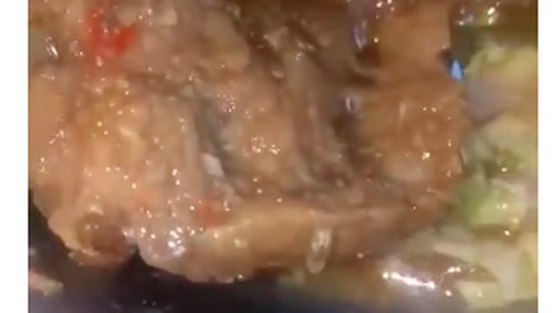 Tangkapan layar menu MBG berulat di Bima.