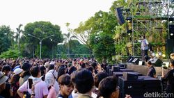 Duet Kunto Aji-Hadroh Clan Bikin Penonton Synchronize Terpukau