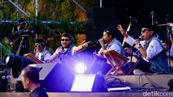Duet Kunto Aji-Hadroh Clan Bikin Penonton Synchronize Terpukau
