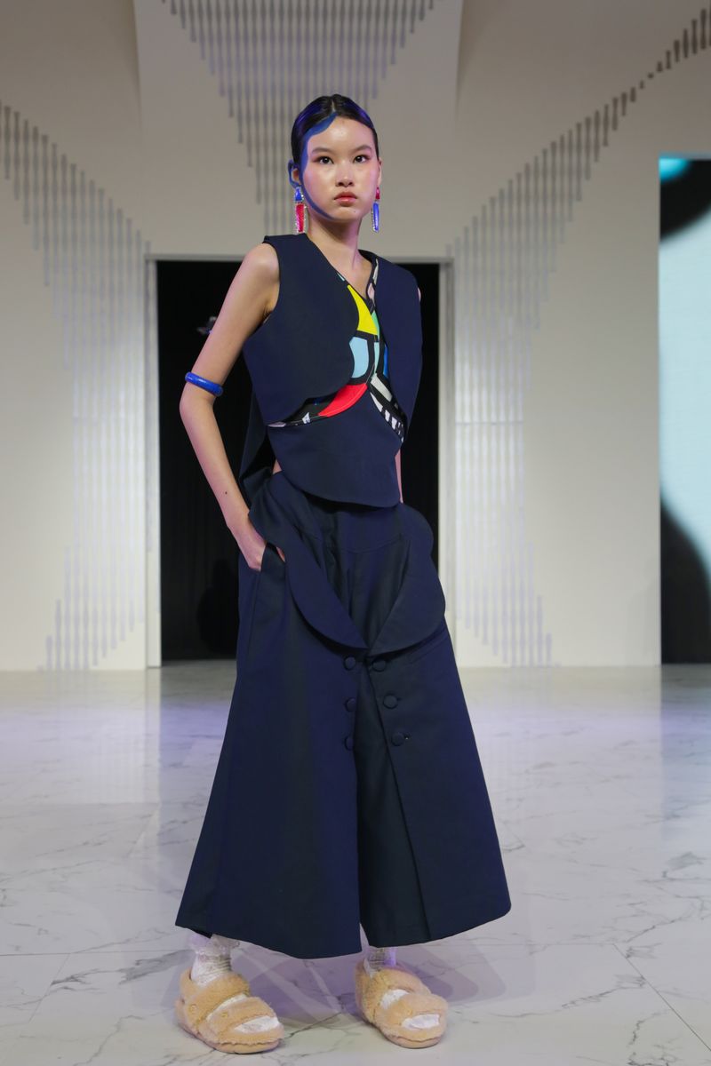 Fashion Show Danjyo Hiyoji x Moneyman Works x Ade Habibie di Fashion Nation 2025