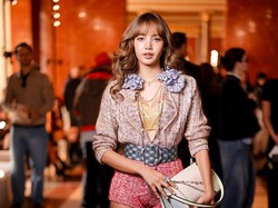 Foto: Front Row Louis Vuitton Spring 2026, Lisa dan Zendaya Pamer Kaki Jenjang