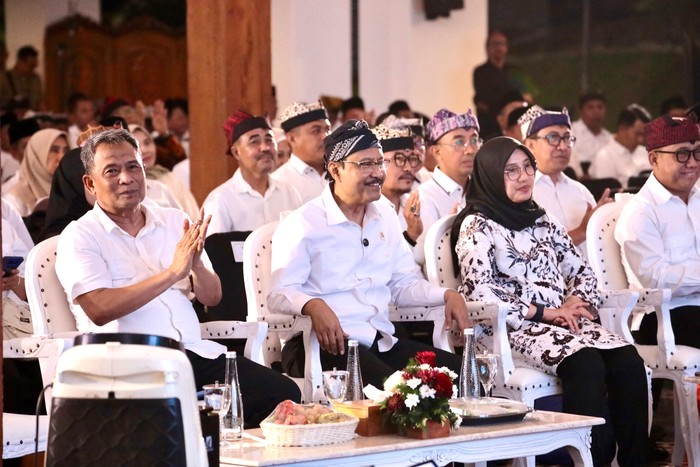 Gus Ipul Tegaskan Komitmen Pemerintah Perbaiki Mekanisme Penyaluran Bansos