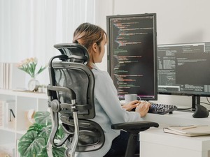 Bos Nvidia: Siap-Siap, Rekan Kerja Barumu Mungkin Bukan Manusia