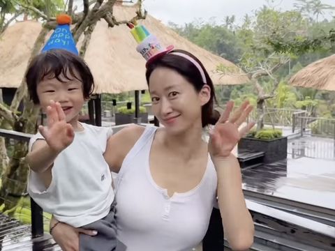 Birthday trip Jeon Hye Bin dan anak di Bali.