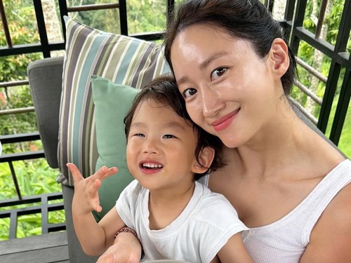 Birthday trip Jeon Hye Bin dan anak di Bali.