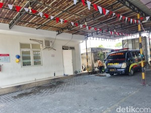 1 Lagi Jenazah Korban Ambruknya Ponpes Sidoarjo Tiba di RS Bhayangkara