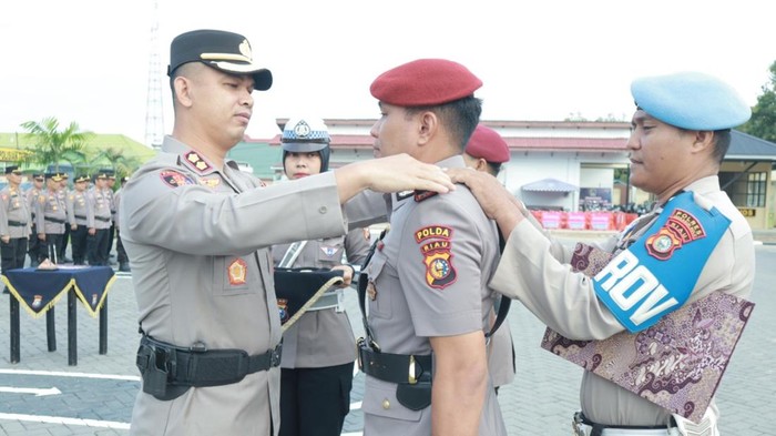 Kapolres AKBP Fahrian pimpin sertijab Kasat Narkoba. (Foto: dok Humas Polres Inhu)
