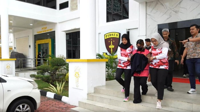 Kejati Kepri kembali menetapkan satu tersangka baru korupsi PNBP di pelabuhan se-wilayah Batam.(Dok. Kejati Kepri)
