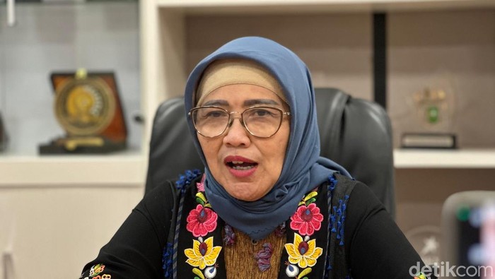 Kepala BKD Jatim Indah Wahyuni