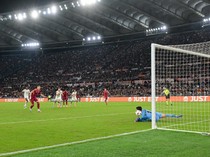 Calvin Verdonk Main, Lille Kalahkan AS Roma 1-0