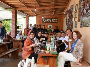 Komentar Luhut Usai Ngopi di Banyuwangi: Kopinya Mantap!