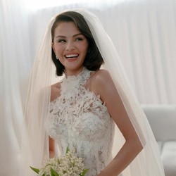 Selena Gomez dan Lupus, Cerita Merongrong di Balik Senyum