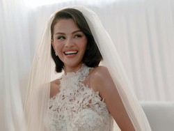 Baru Menikah, Selena Gomez Rilis Koleksi Makeup Khusus Pengantin