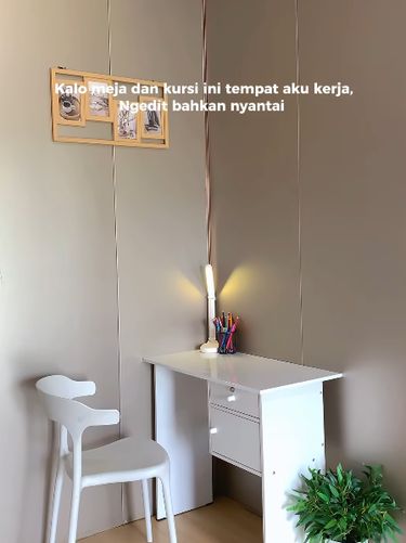 Wanita ini mengunggah suasana rumah anti sombong miliknya dari luar, begitu masuk ke dalam sukses membuat warganet kagum. Postingan rumah yang berada di Jambi itu langsung viral di media sosial.