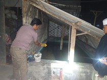 Santri Ponpes di Gresik Tewas Tersetrum Saat Hendak BAB Dekat Kolam Lele