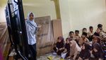 Sekolah di Serang Mulai Gunakan Layar Interaktif untuk Belajar