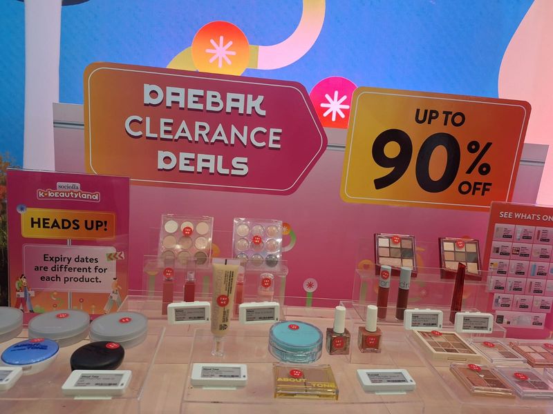 Pameran kecantikan Sociolla K-BeautyLand di Central Park Mall.