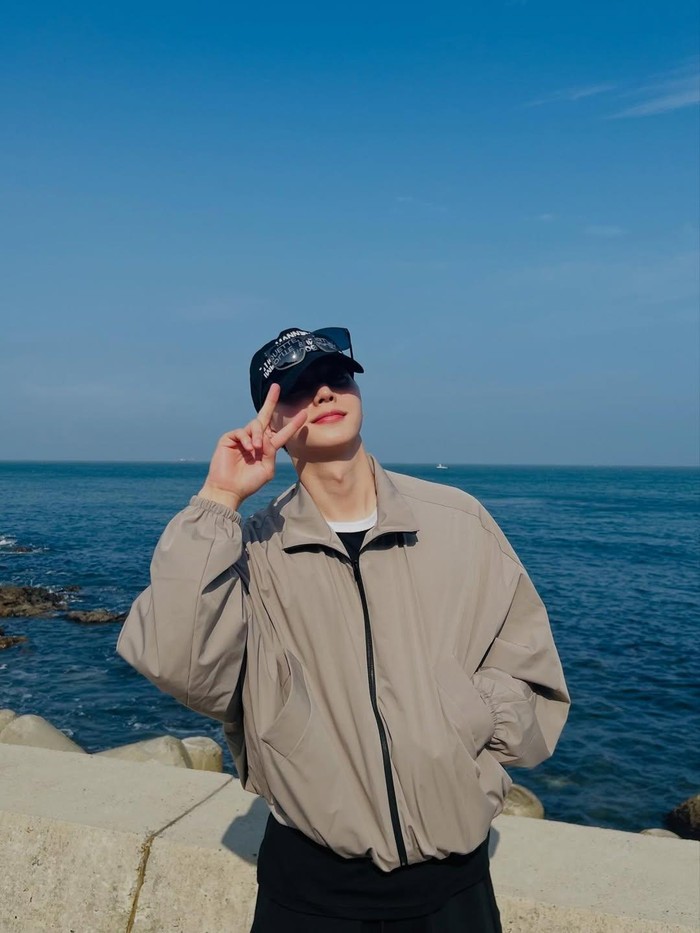Song Kang selesai wajib militer