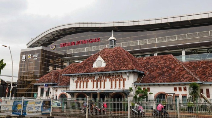 Stasiun Jatinegara (dok KAI Daop 1)
