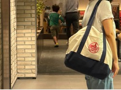 Tas Belanja Ini Jadi Simbol Status Baru di Korea, Harganya Cuma Rp 66 Ribu