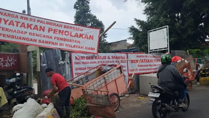 Warga di RW 03, Palmerah, Jakarta Barat, menolak rencana pembuatan tempat pembuangan sampah (TPS) karena menimbulkan bau yang mengganggu. (ANTARA/HO-Dok Pribadi)