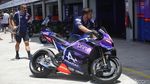 Antusias Penggemar Melihat Lebih Dekat Paddock MotoGP Mandalika