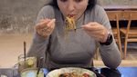 Ashanty Kulineran ke Jogja, Cicip Wedang Ronde dan Bakmi Jawa Sedap