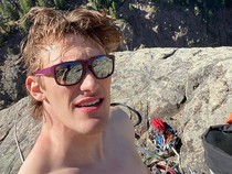 Bikin Ngeri! Influencer Tewas Jatuh Saat Live Streaming Panjat Tebing