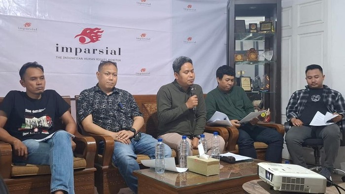 Diskusi bertajuk Menyikapi HUT TNI ke-80 di kantor Imparsial. (Belia/detikcom)