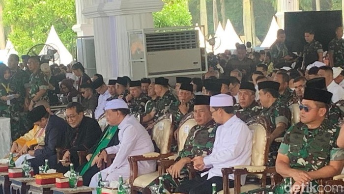 Doa bersama Jelang HUT TNI di Monas