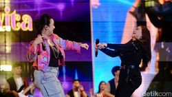 Duet Dangdut Anisa x Juwita Bahar Guncang Synchronize Festival 2025