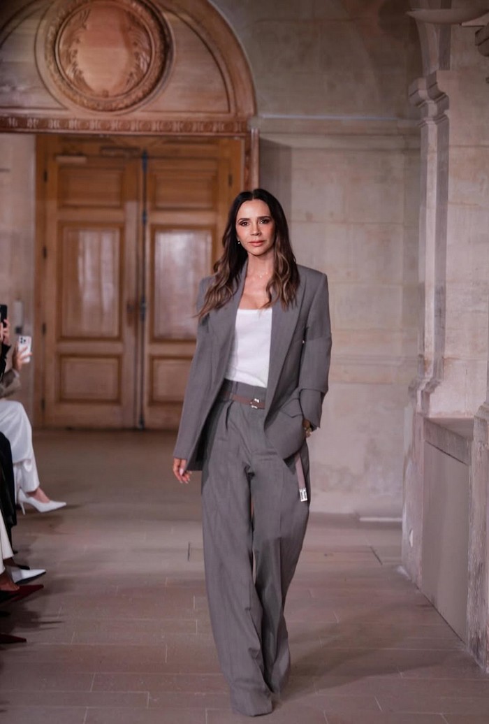 Fashion Show Victoria Beckham di Paris.