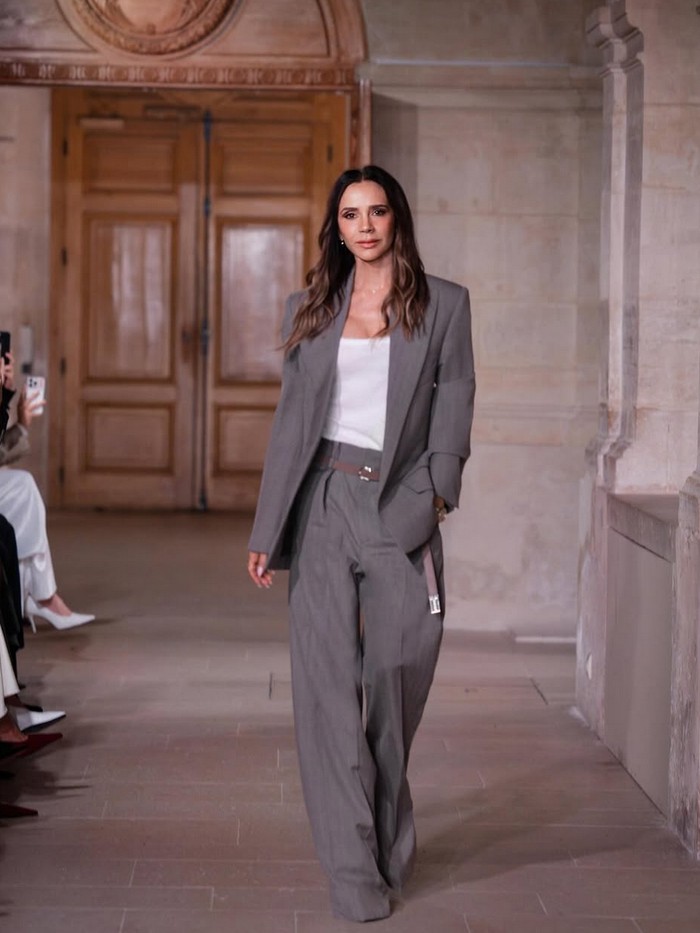 Fashion Show Victoria Beckham di Paris.