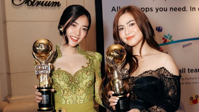Felicya Angelista dan Dara Sarasvati  mendapatkan penghargaan The Ten Outstanding Young Persons (TOYP) 2025.