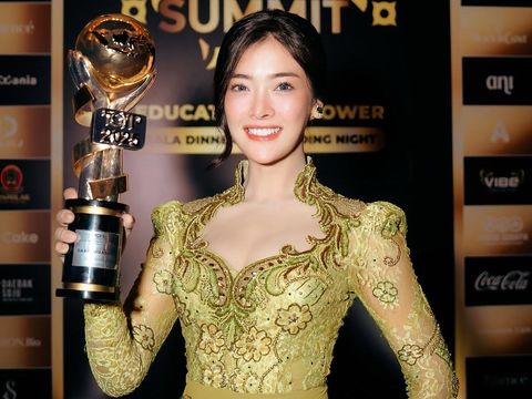 Felicya Angelista dan Dara Sarasvati  mendapatkan penghargaan The Ten Outstanding Young Persons (TOYP) 2025.