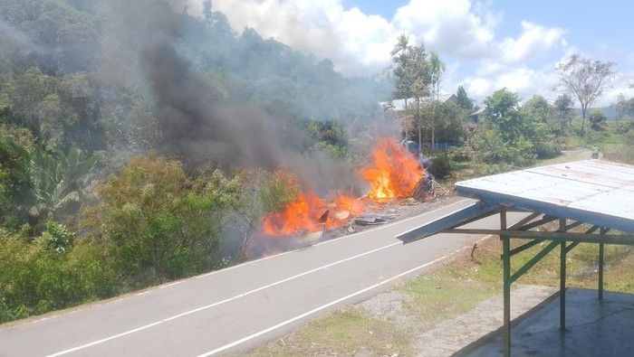 Kerusuhan di Yalimo diwarnai pembakaran sebuah kios.