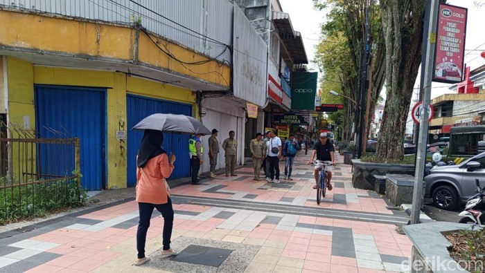 Lokasi trotoar kawasan Pecinan atau di Jalan Pemuda, Kota Magelang, Sabtu (5/10/2025).
