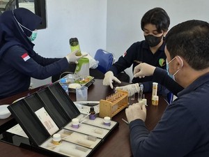 Pastikan Aman Dikonsumsi, Biddokes Polda Babel Periksa Sampel MBG
