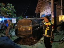 Mobil Rombongan Penyanyi Cantika Davinca Laka di Magetan, 2 Tewas