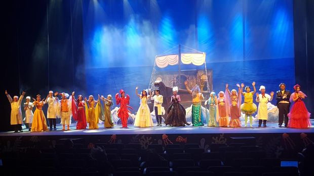 Pertunjukan The Little Mermaid di TIM